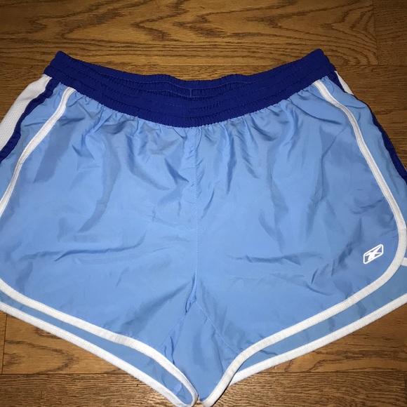 Reebok Pants - Women’s NWOT Reebok running shorts lined size L